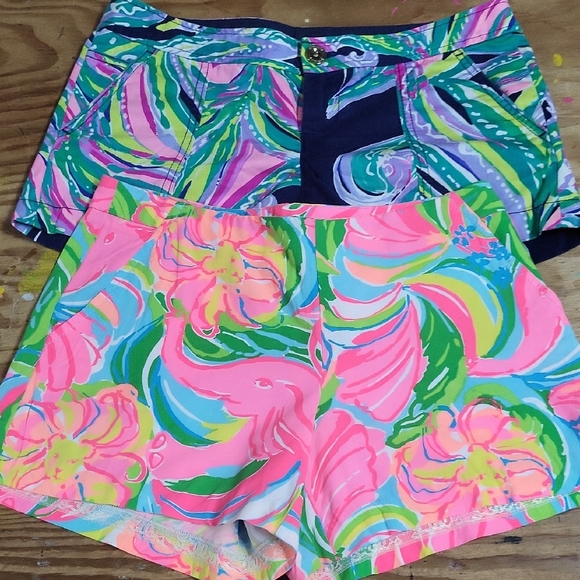 Lilly Pulitzer 2 for 1 Colorful Patterned Shorts size 0 - Picture 1 of 3